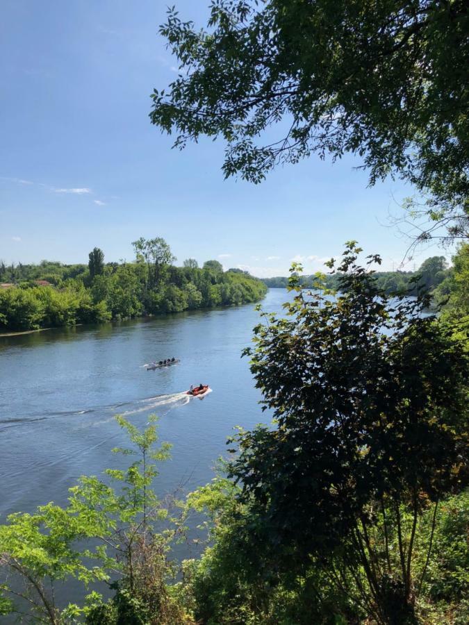 Along The River Bergerac Luaran gambar